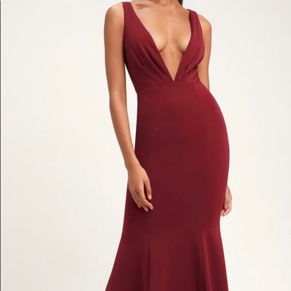 Lulus wine colored deep V front gown - Picture 1 of 4